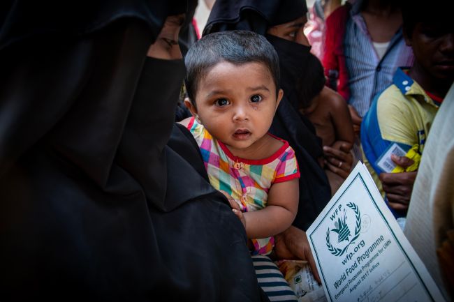 Ang mga refugee ng Rohingya sa Bangladesh ay nahaharap sa nalalapit na krisis dahil sa kakulangan ng tulong na nagbabanta sa kaligtasan ng buhay